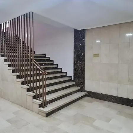Miro Im Zentrum קלפה